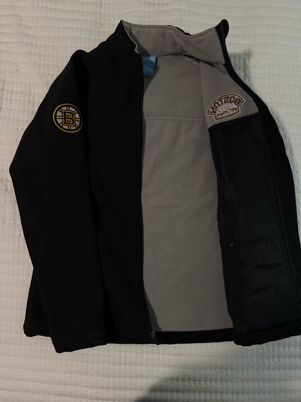Boston Bruins Softshell Jacket - Picture 4 of 5